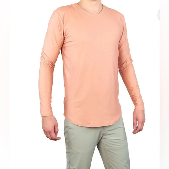 NWOT Cuts AO Long Sleeve Curve Hem Tee - Picture 4 of 11